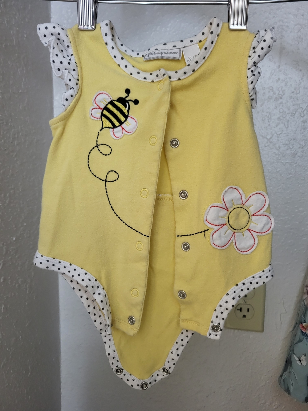 First Impressions Yellow Bee & Flower Sleeveless Onesie